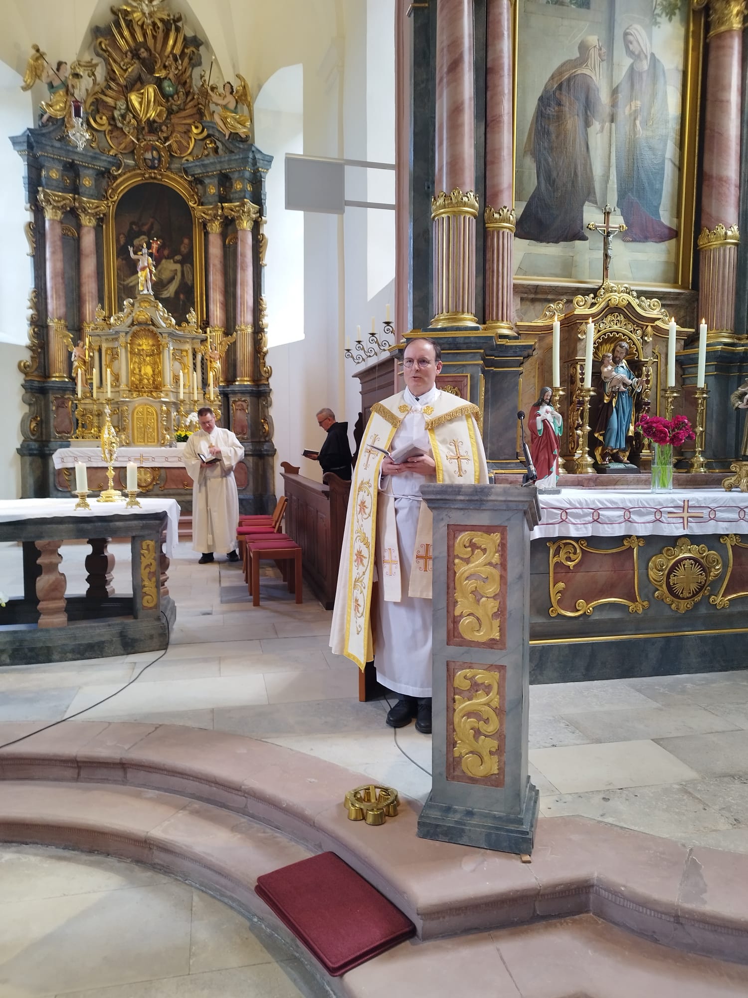 Maiandacht mit Weihbischof Paul Reder am 18. Mai -vergrößern Maiandacht mit Weihbischof Paul Reder am 18. Mai - vergrößern